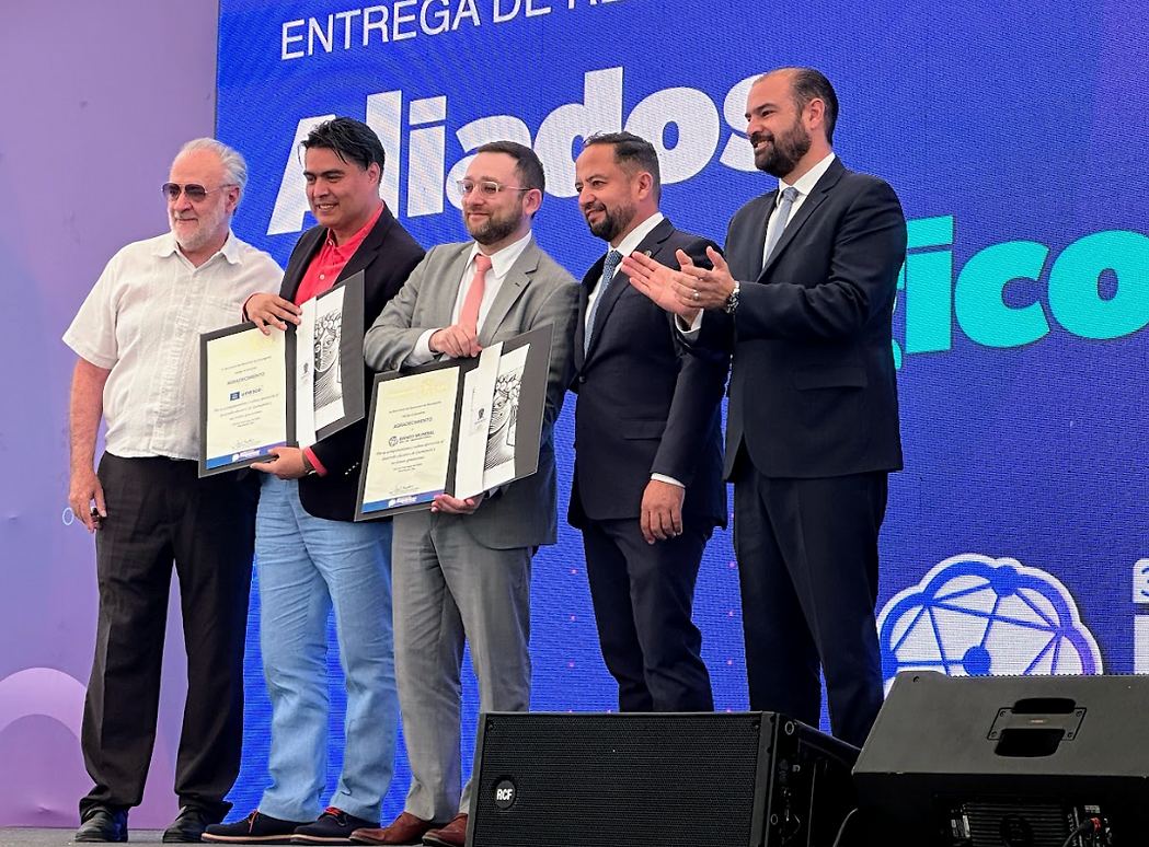 Fotografía del Foro Re Pensar la Educación