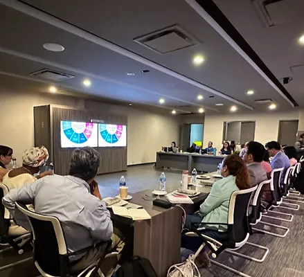 Primera reunión del consejo